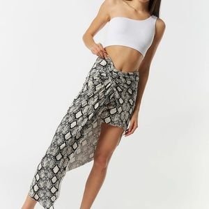 Seductions • Asymmetrical Waterfall Midi-Skirt *black*